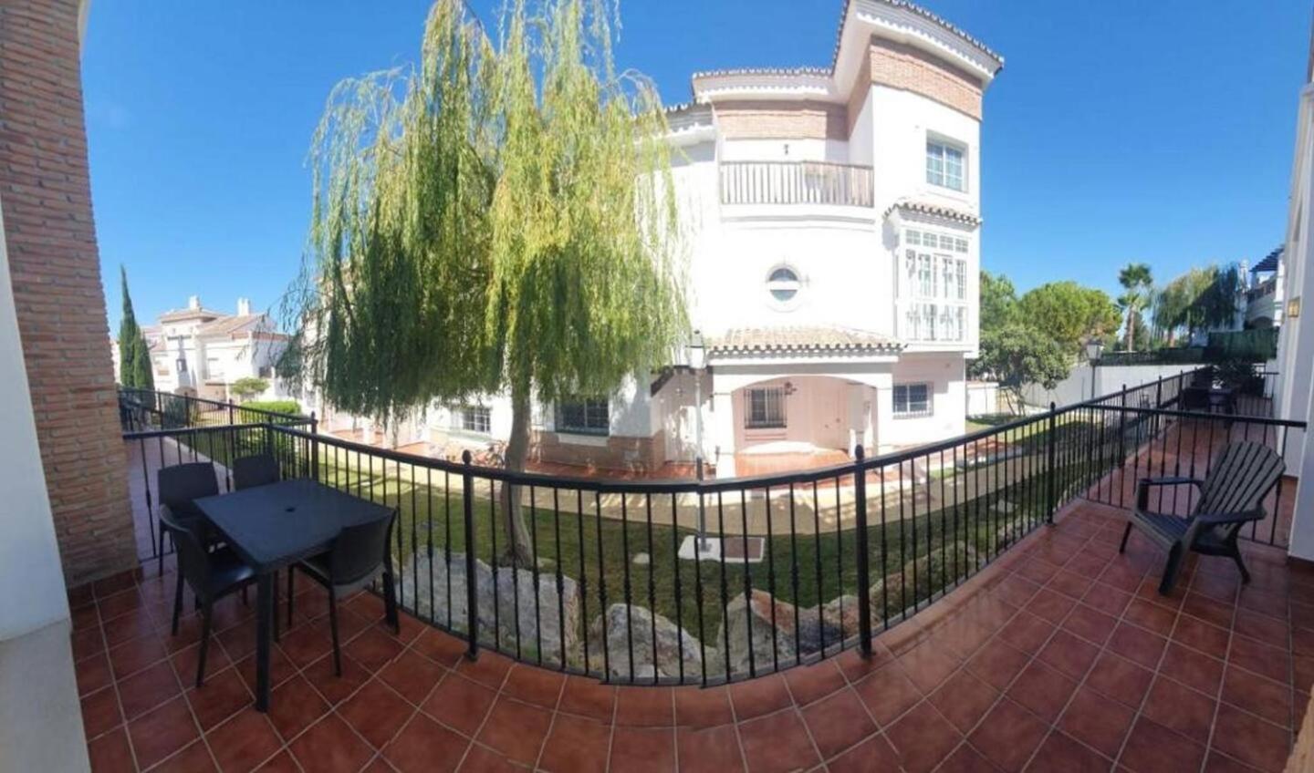 Apartamento En Lauro Golf Apartamento